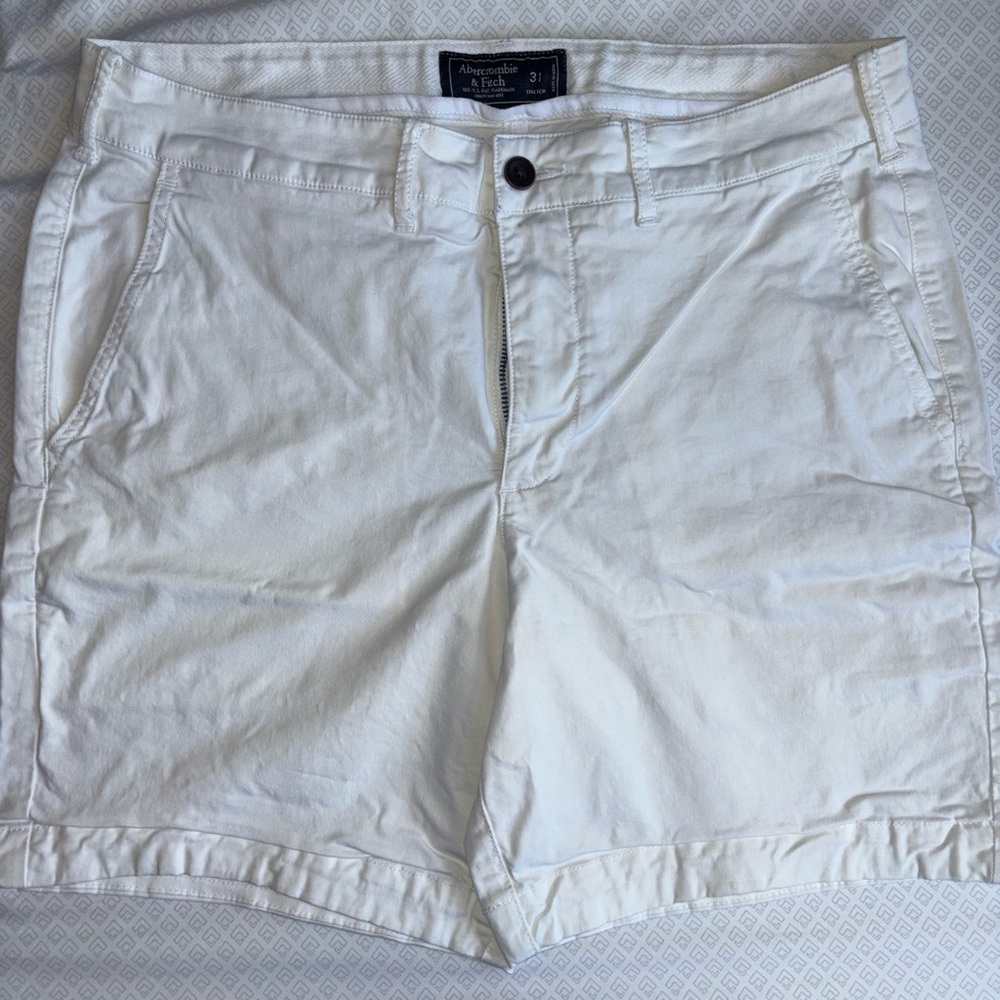 Men’s Abercrombie & fitch stretchy shorts 7”